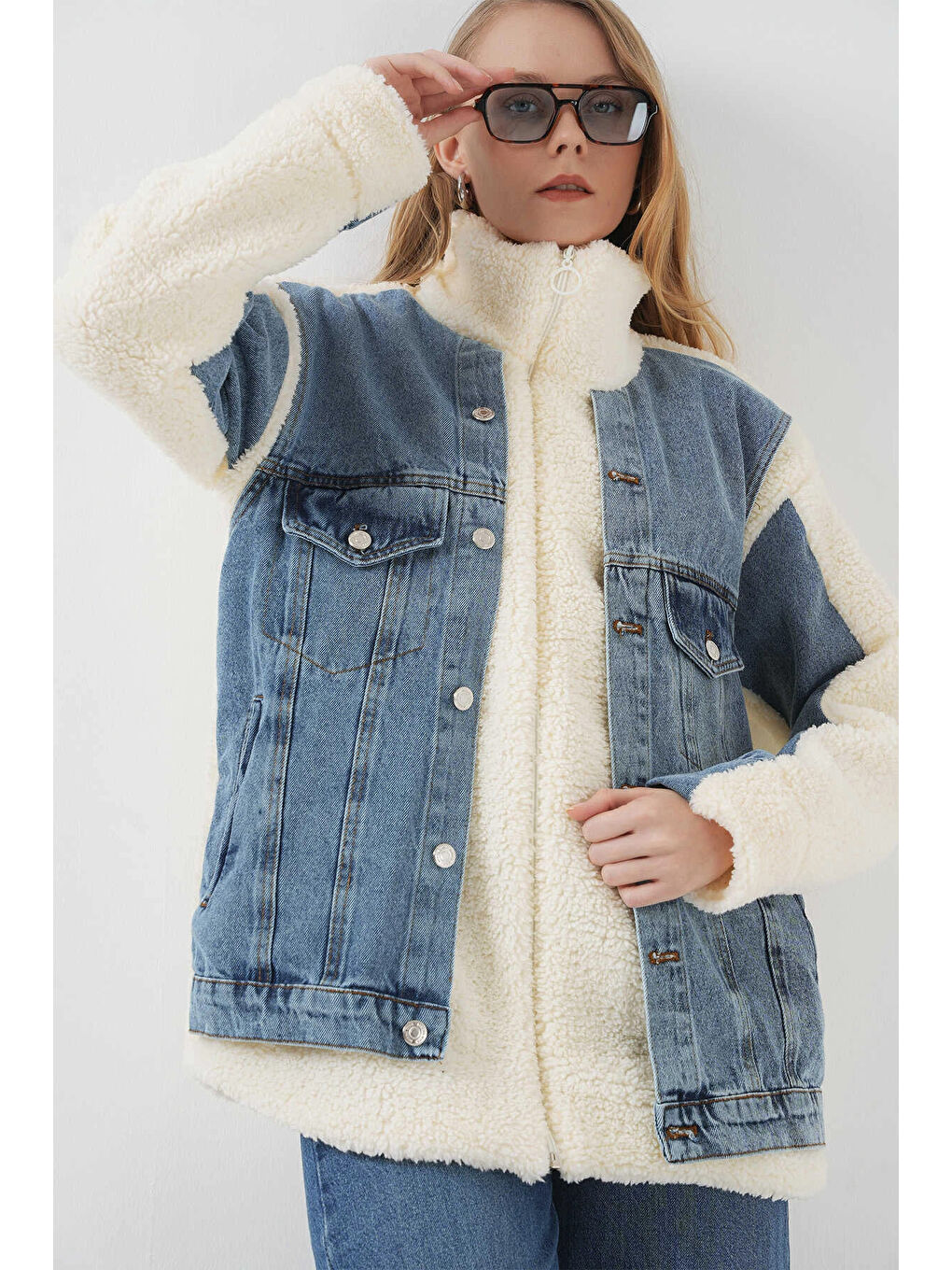 Hazelin Kadın Ekru Jean Garnili İçi Astarlı Pelüş Mont HZL25W BD151981 - 2