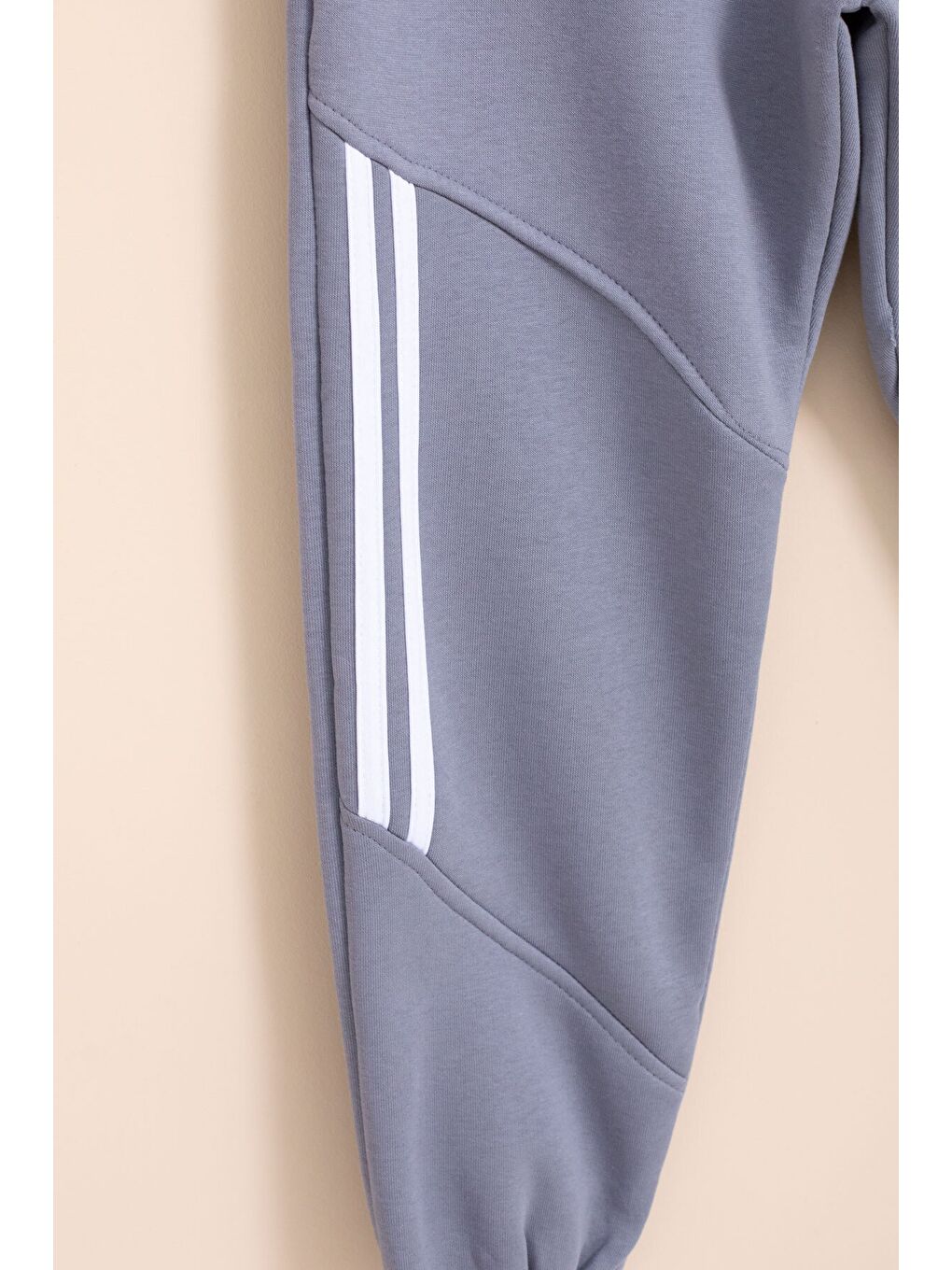 Gri Füme Şerit Detaylı Yazı Baskılı Beli Lastikli Erkek Çocuk Eşofman Altı 21459-2