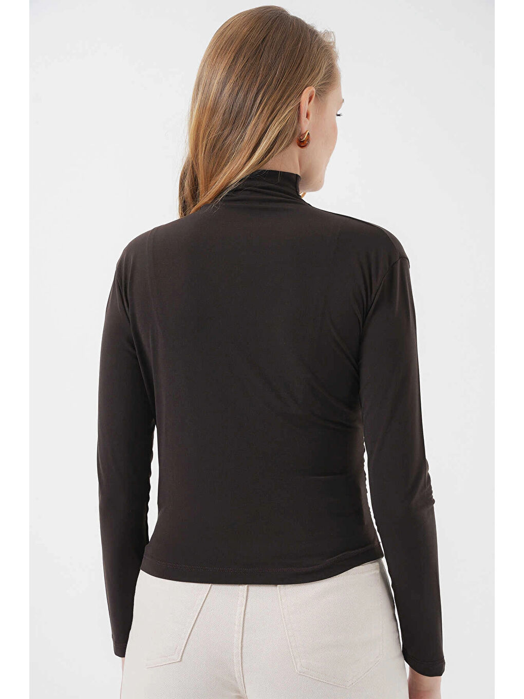 Kadın Kahverengi Büzgü Detay Balıkçı Yaka Sandy Bluz HZL25W-BD19251-4