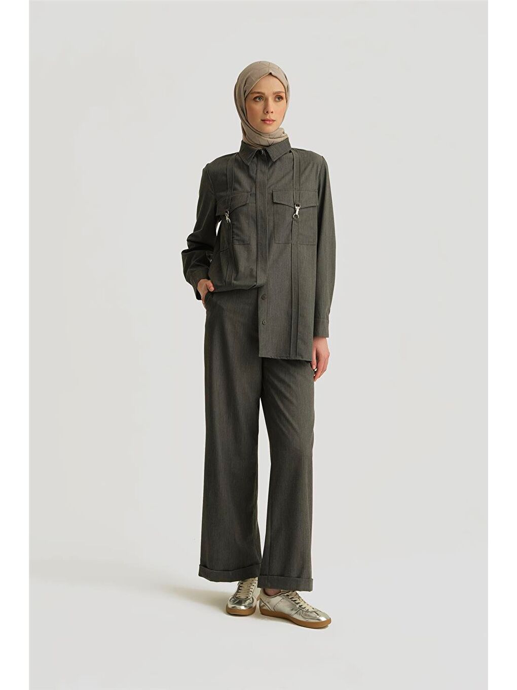 Gri Paçası Katlı Palazzo Pantolon 25Yd4241-2 Antrasit-1