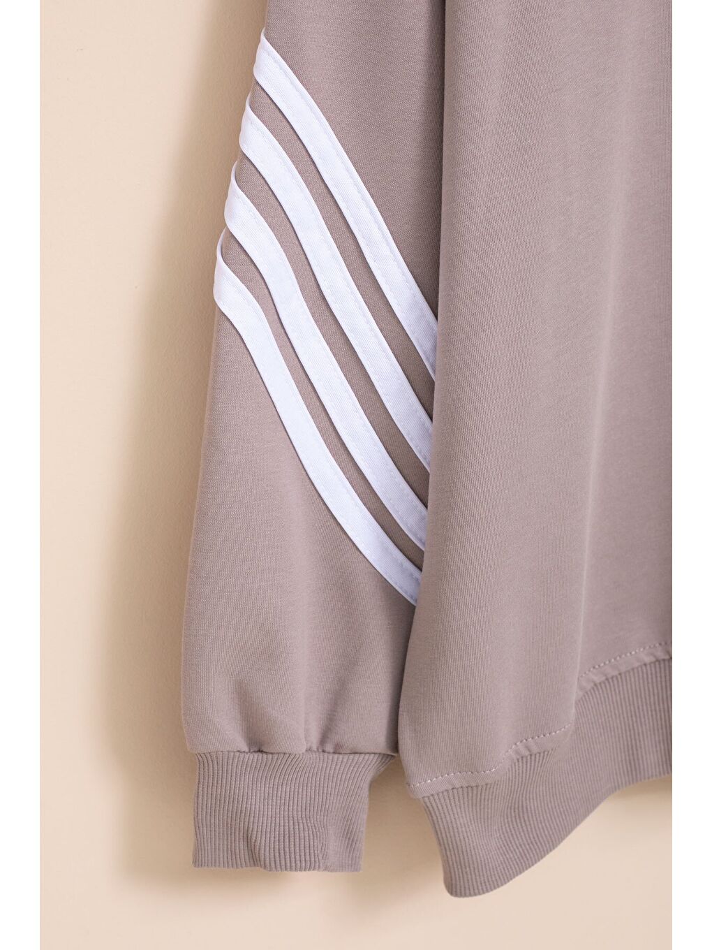 Kahverengi Kahve Erkek Çocuk Keep Going Yazılı Şeritli Erkek Çocuk Kapüşonlu Eşofman Takımı 23419-2