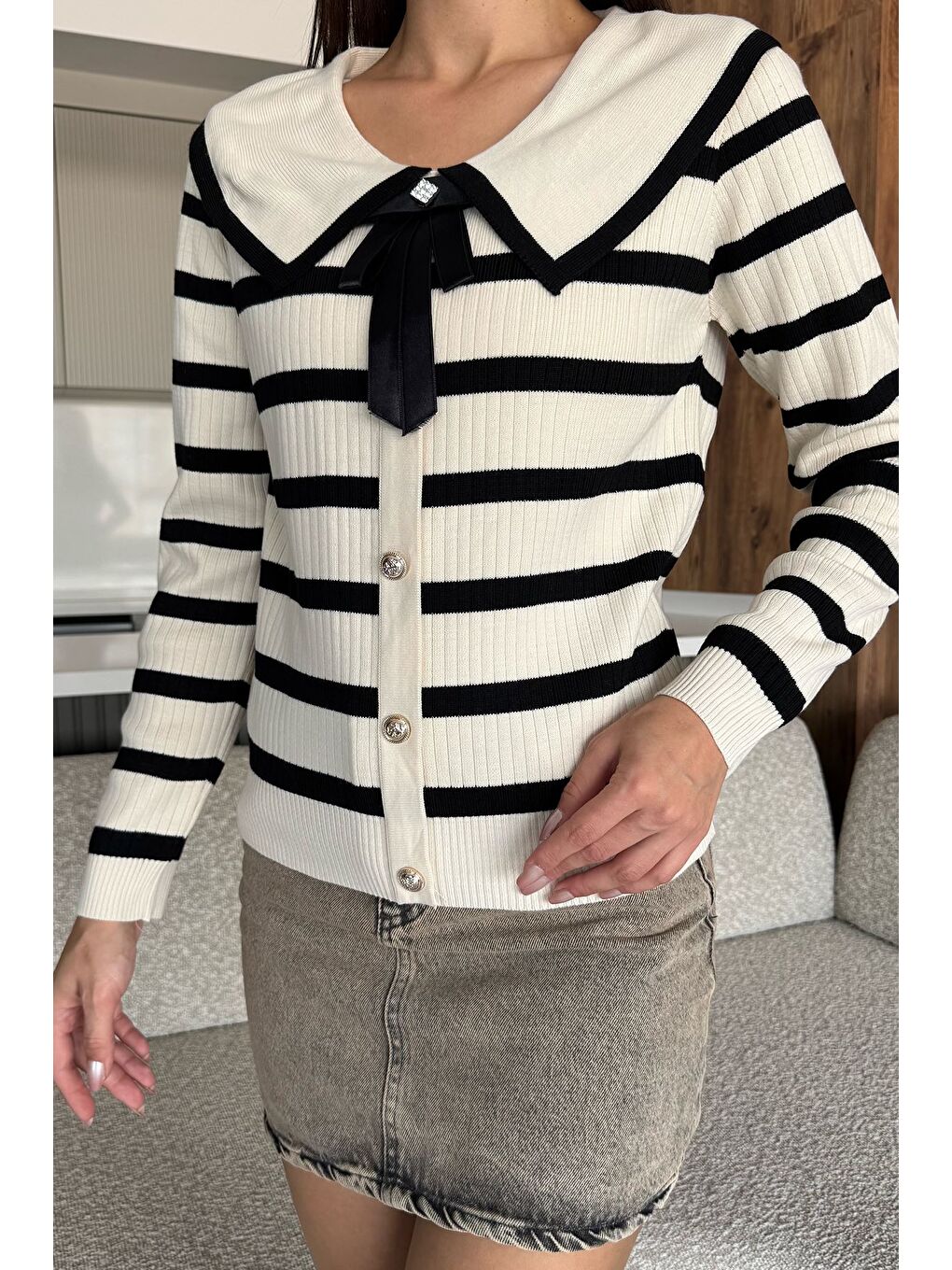 Ekru Fiyonklu Sahte Düğmeli Triko Bluz (s,m,l Uyumludur)-2