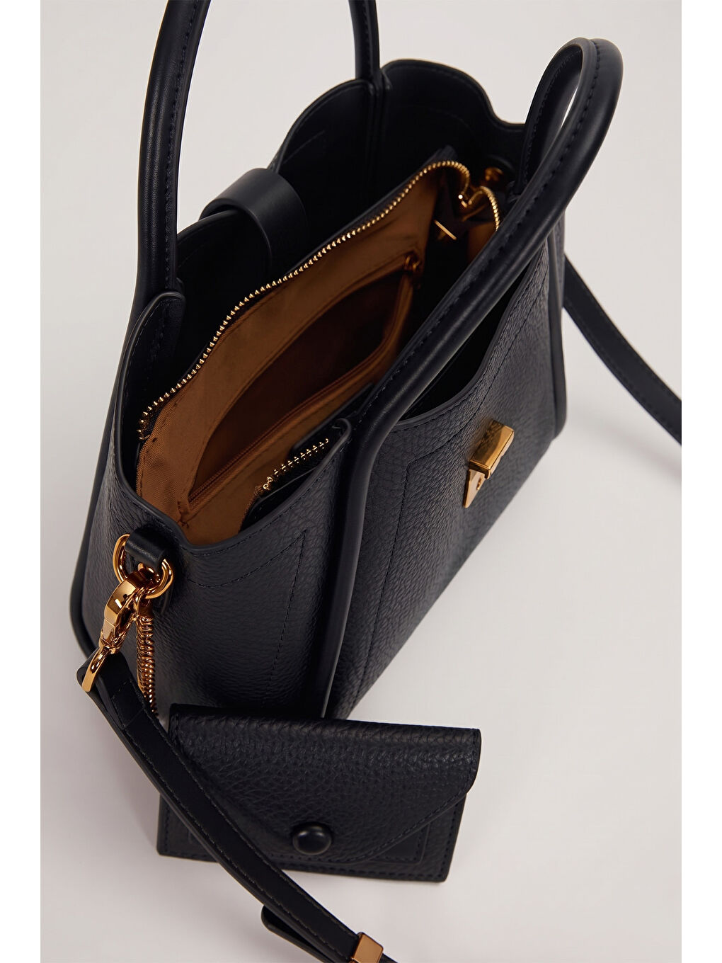 3 Gözlü Ek Askılı Charm Detay Yumuşak Küçük Boy Deri Çanta 930643 Siyah-2