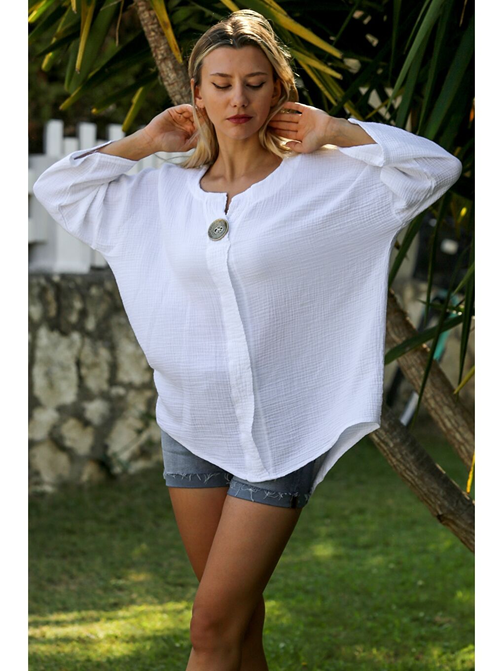 Beyaz Patlı Yaka Uzun Kol Düğmeli Yıkamalı Dokuma Casual Müslin Bluz-1