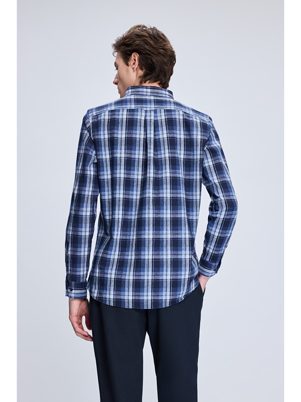 Lacivert Slim Fit Kareli Düğmeli Yaka Uzun Kollu Pamuklu Gömlek-4