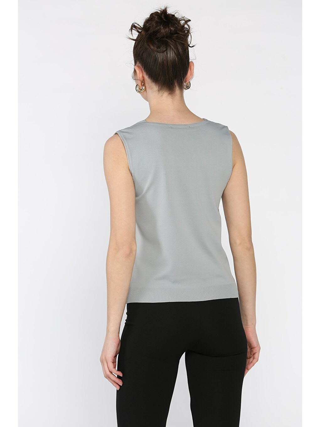 Gri Kadın V Yaka Sıfır Kol Triko Bluz-2