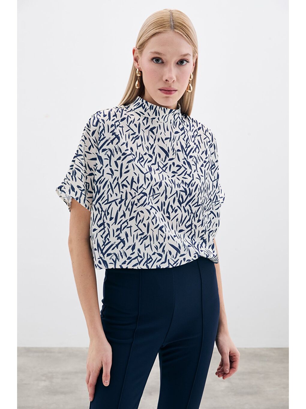 Yarasa Kol Desenli Bluz - Lacivert-2