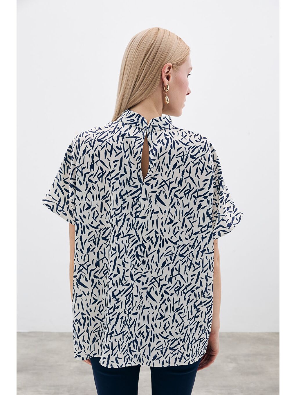 Yarasa Kol Desenli Bluz - Lacivert-6