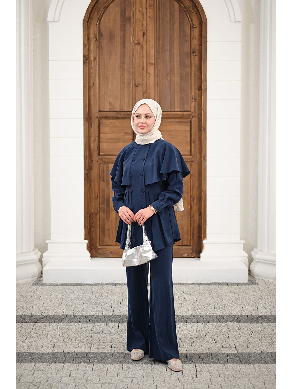 Kadın Düğme Detay Pelerinli Pantolonlu Takım Lacivert-2