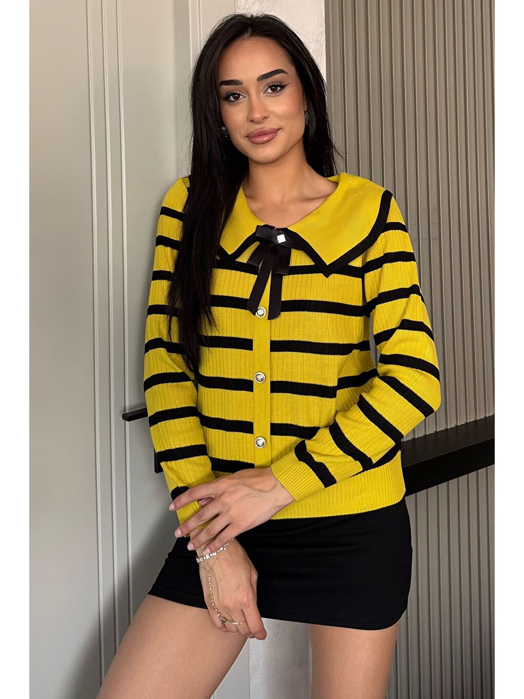 Yeşil Fiyonklu Sahte Düğmeli Triko Bluz (s,m,l Uyumludur)