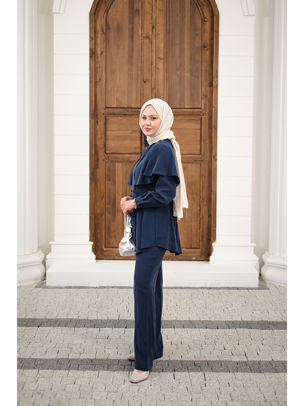 Kadın Düğme Detay Pelerinli Pantolonlu Takım Lacivert-4