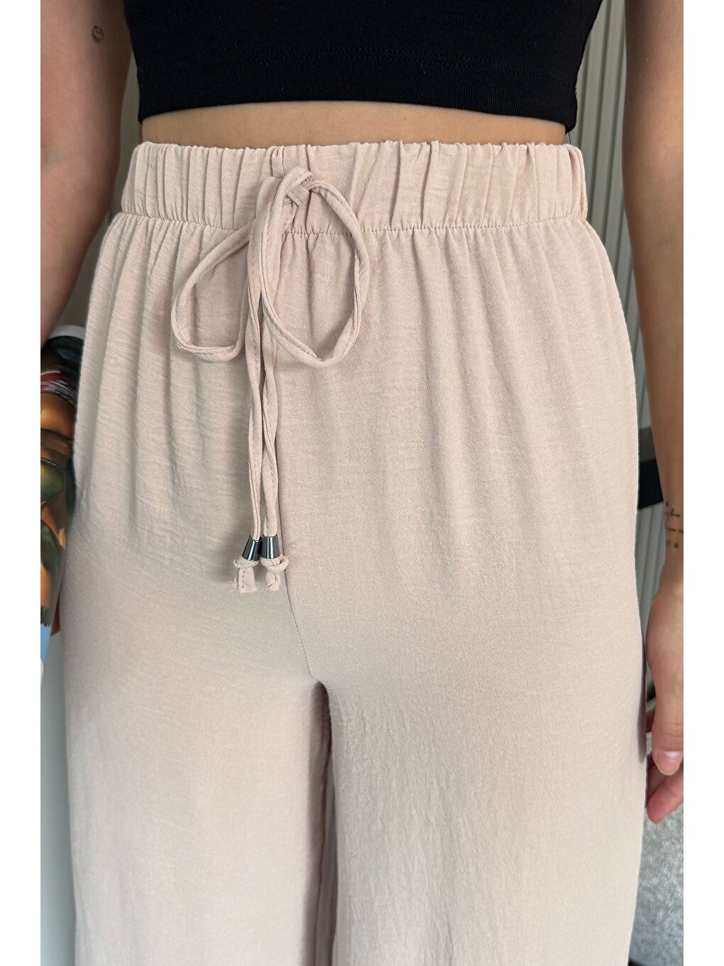 Bej Kadın Bel Lastikli Bol Kesim Pantolon-3