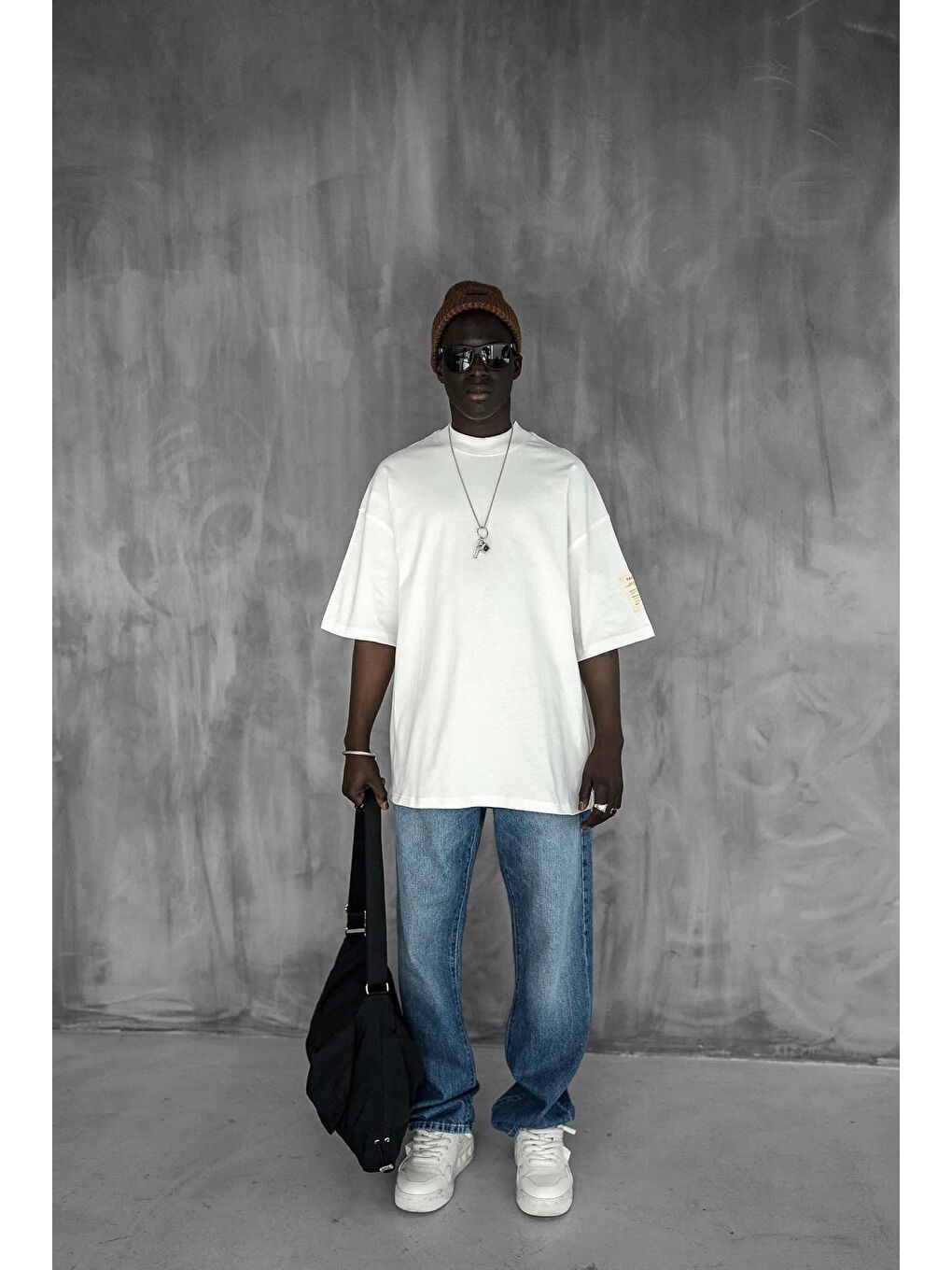 Erkek Oversize Fitilli Bisiklet Yaka Tişört Beyaz-1