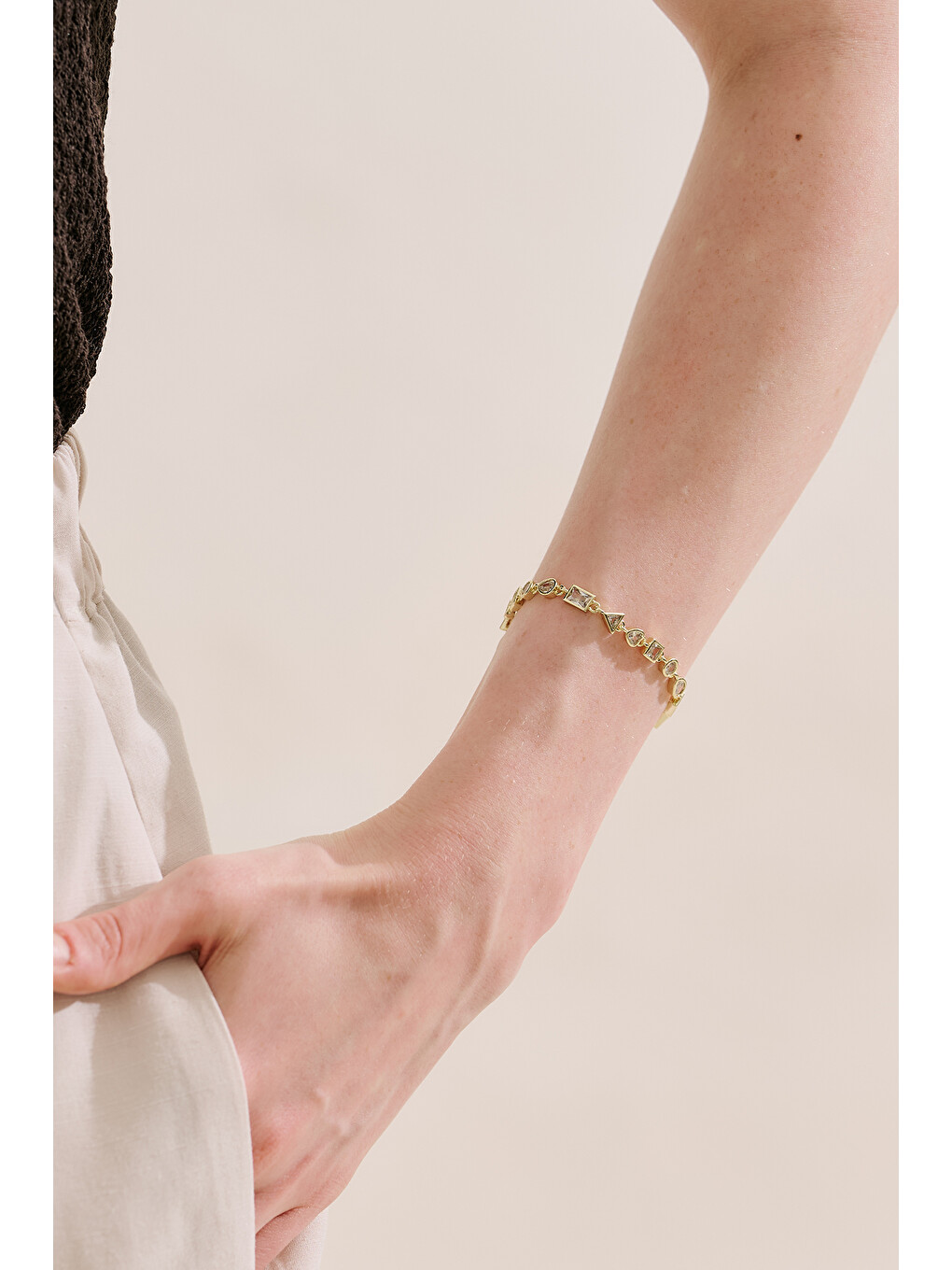 Sarı Geometrik Motifli Bileklik Gold-1