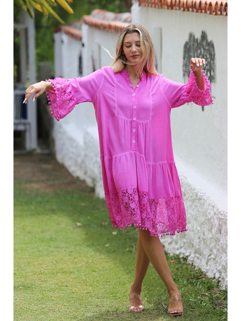 Şeker Pembesi Hakim Yaka 3/4 Kol Düğmeli Kol Ve Etek Ucu Dantelli Dokuma Casual Elbise-3