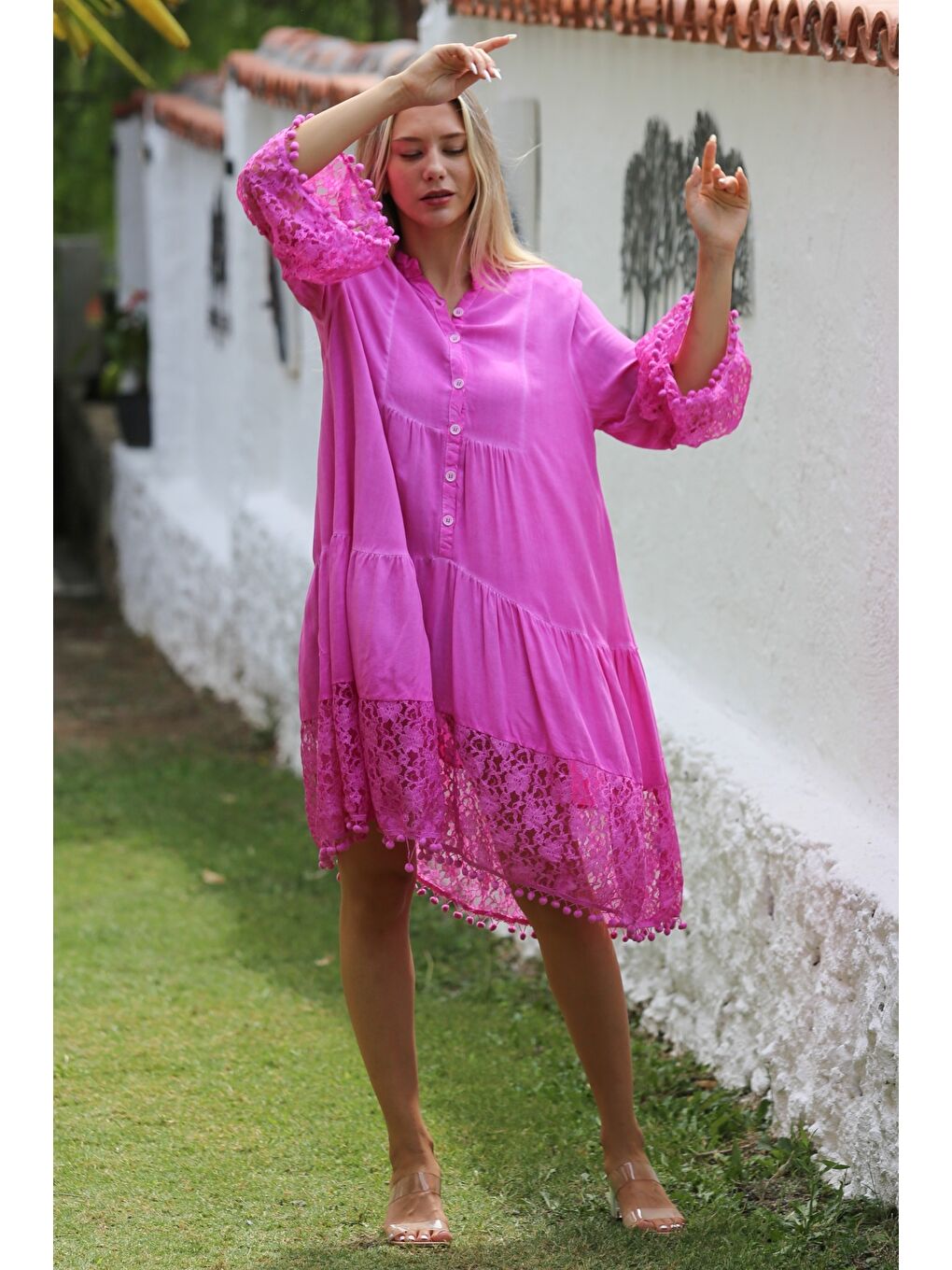 Şeker Pembesi Hakim Yaka 3/4 Kol Düğmeli Kol Ve Etek Ucu Dantelli Dokuma Casual Elbise-4