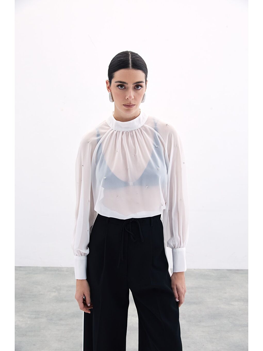 Taş Detaylı Transparan Bluz - Ekru-3