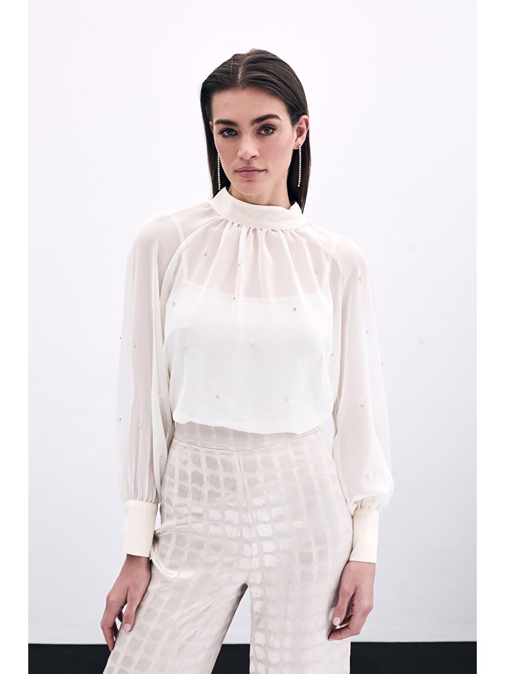 Ekru Taş Detaylı Transparan Bluz - Krem-1