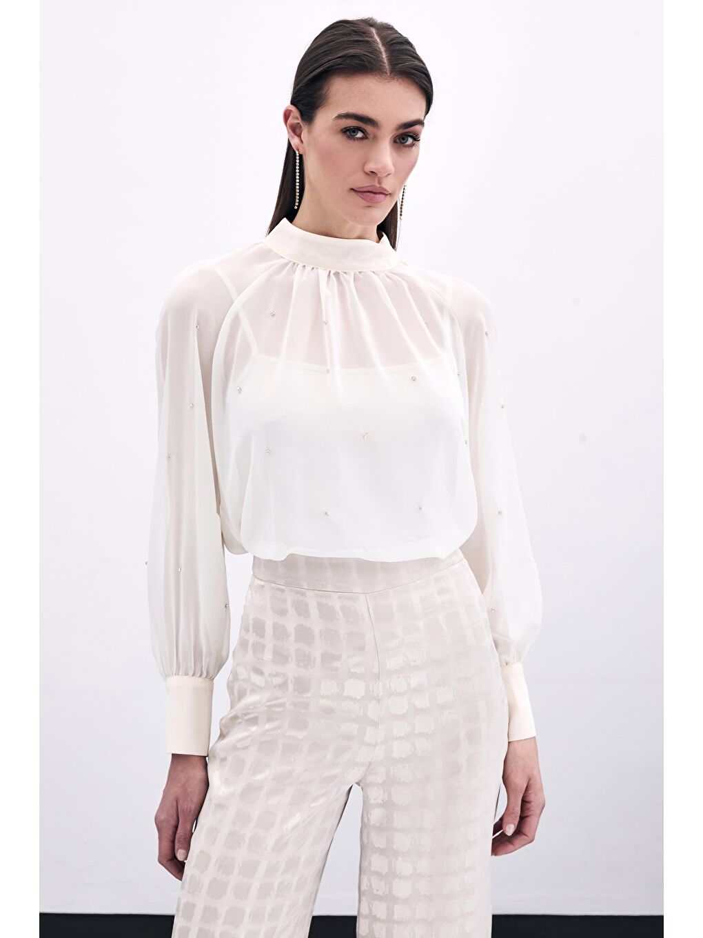 Ekru Taş Detaylı Transparan Bluz - Krem-2