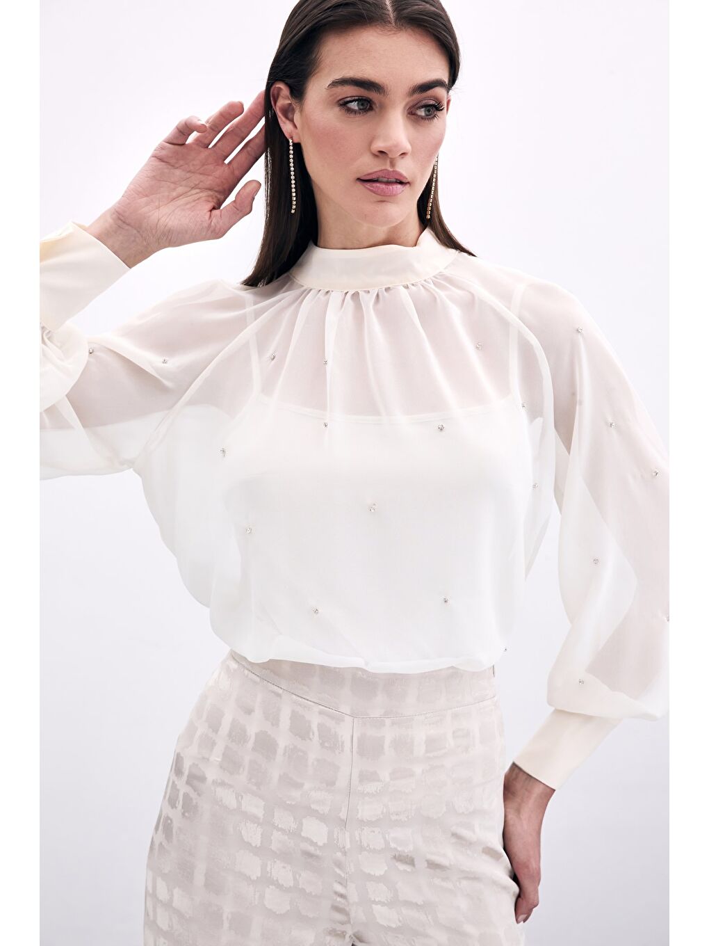 Ekru Taş Detaylı Transparan Bluz - Krem-5