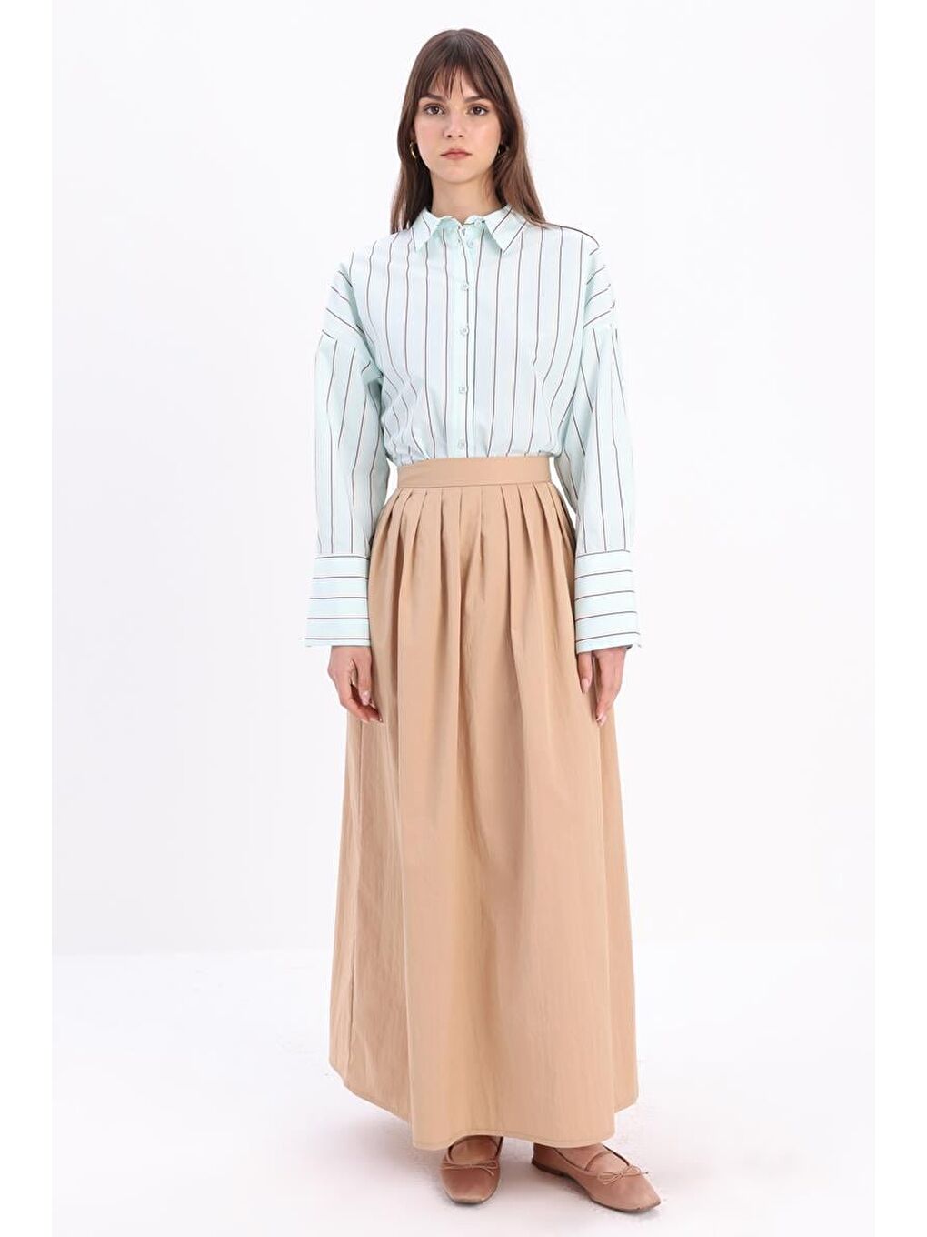 Koyu Bej-Beli Pileli Kloş Etek-1