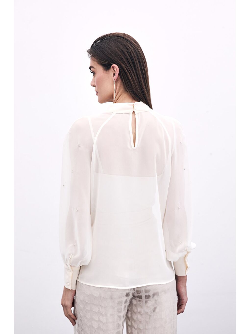 Ekru Taş Detaylı Transparan Bluz - Krem-6