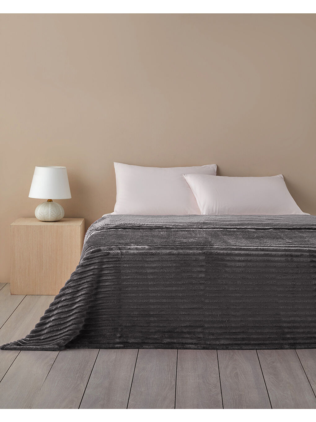 Modern Line Çizgili Super Soft Çift Kişilik Battaniye 200x220 cm Koyu Gri-1