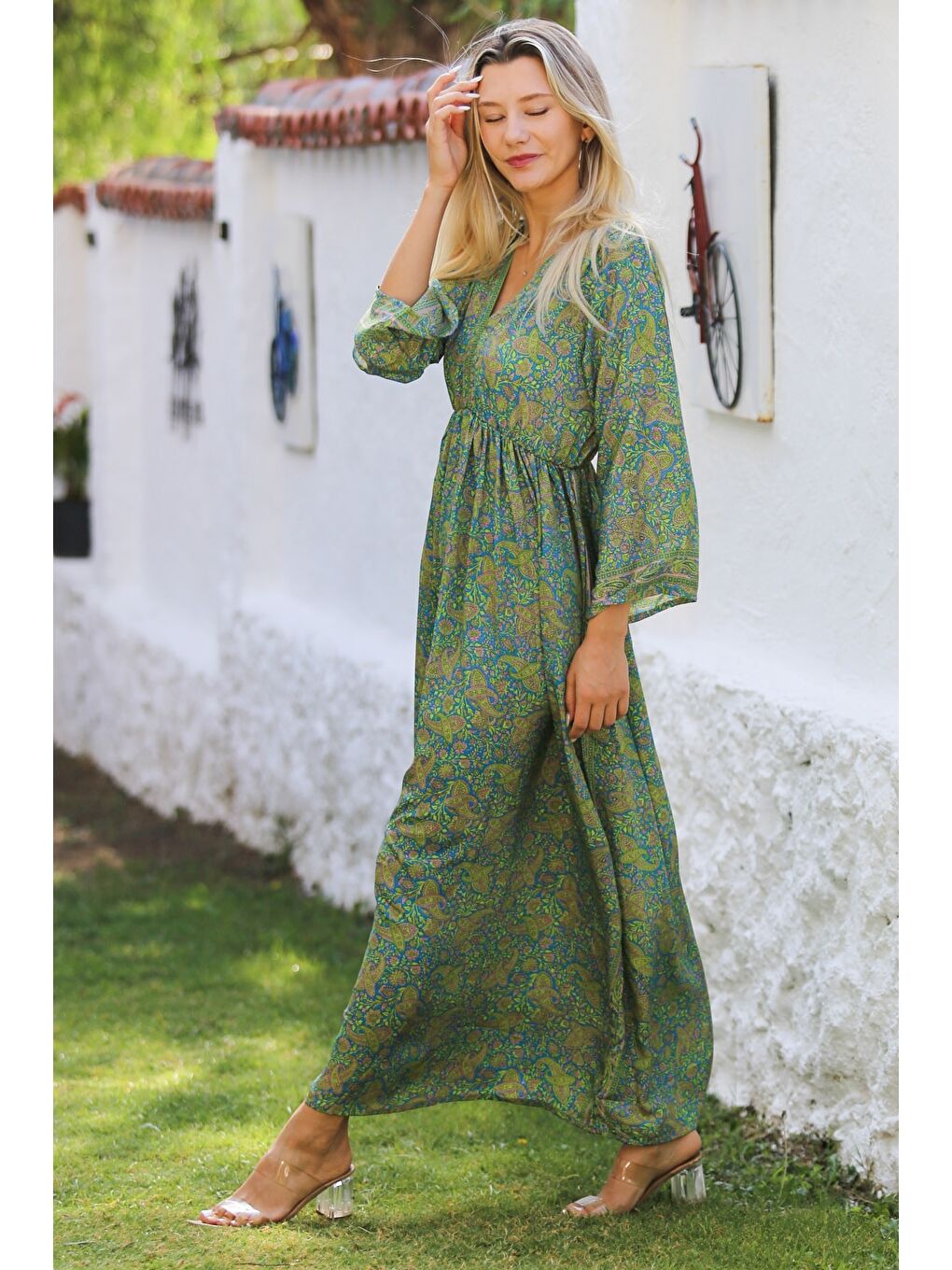 Hindistan Yeşil V Yaka Uzun Kol Robası Büzgülü Allover Baskılı Dokuma Casual Elbise-2