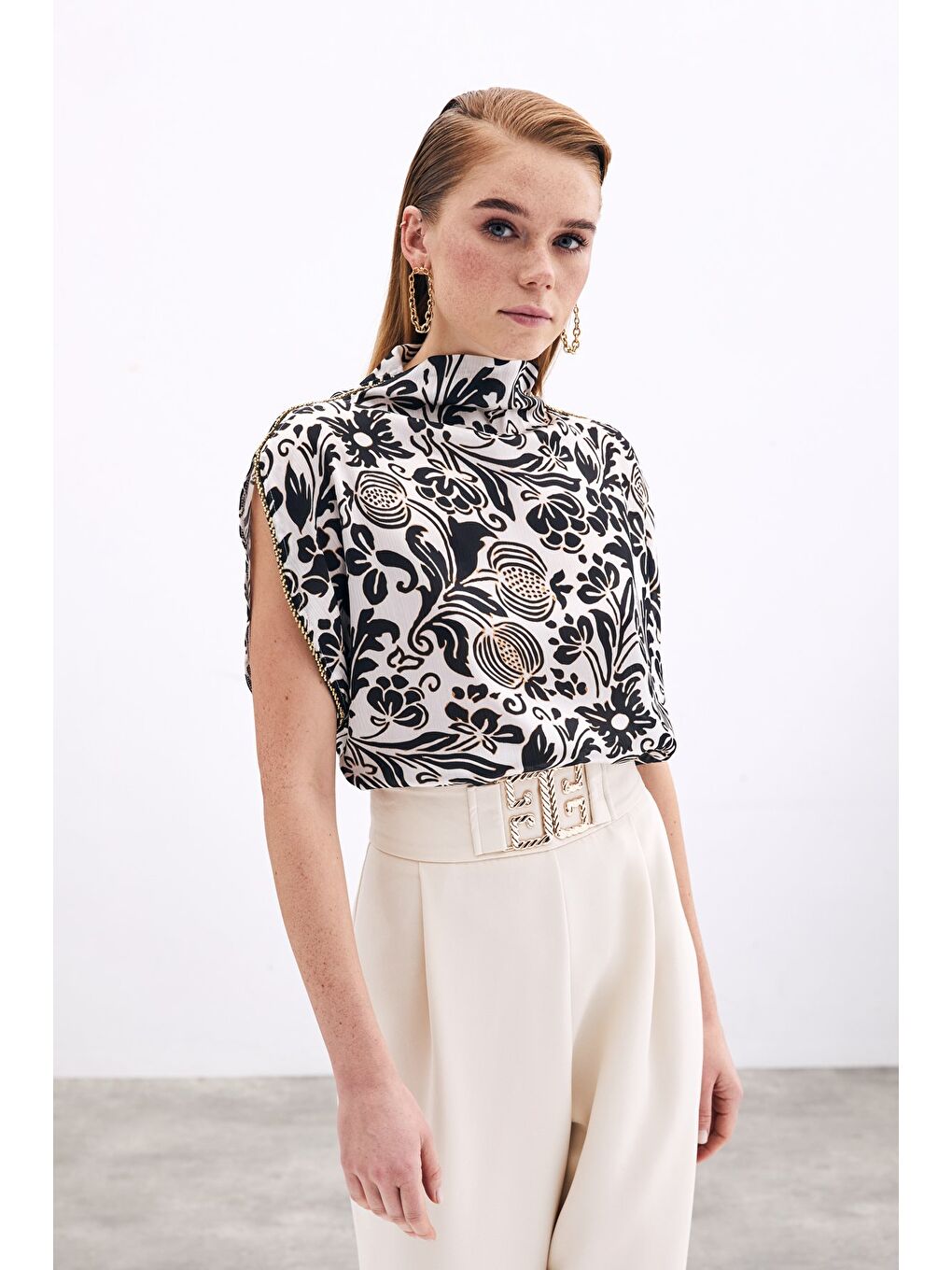 Aksesuarlı Yarasa Kol Bluz - Siyah-1