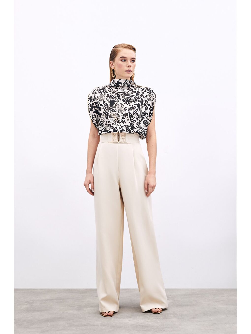 Aksesuarlı Yarasa Kol Bluz - Siyah-3