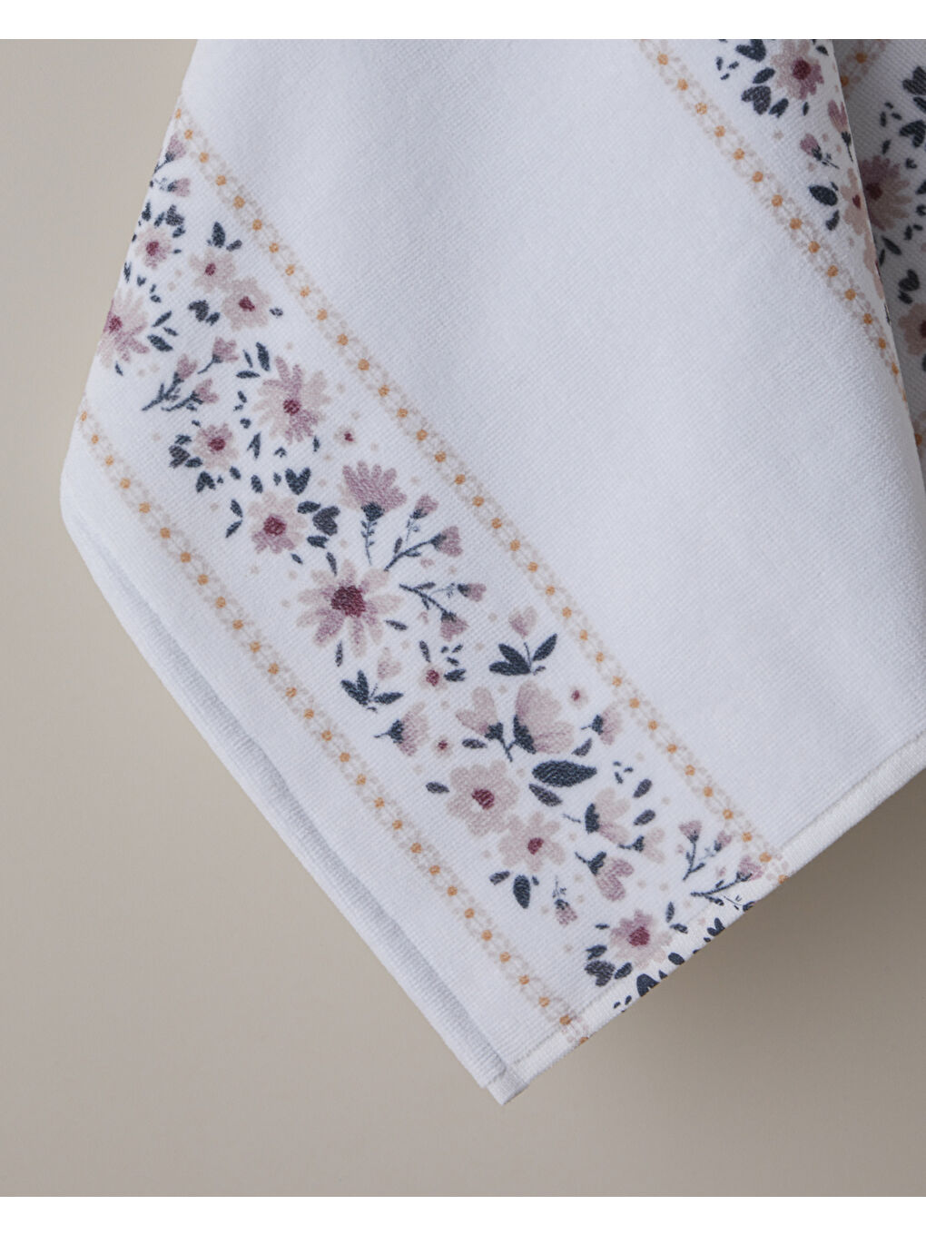 Daisy Line Pamuk Yüz Havlusu 50x80 cm Beyaz-1