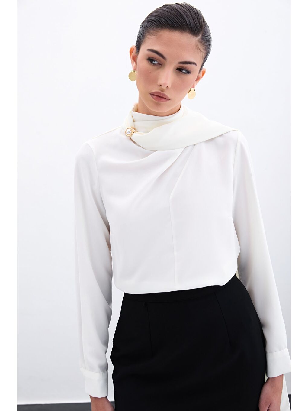 Şal Detaylı Bluz - Ekru-2