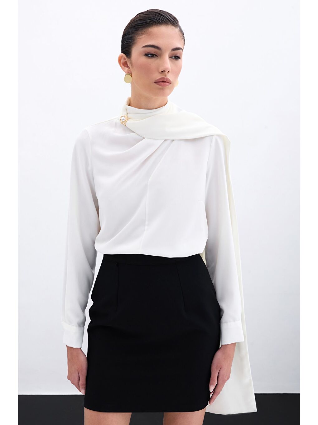 Şal Detaylı Bluz - Ekru-4