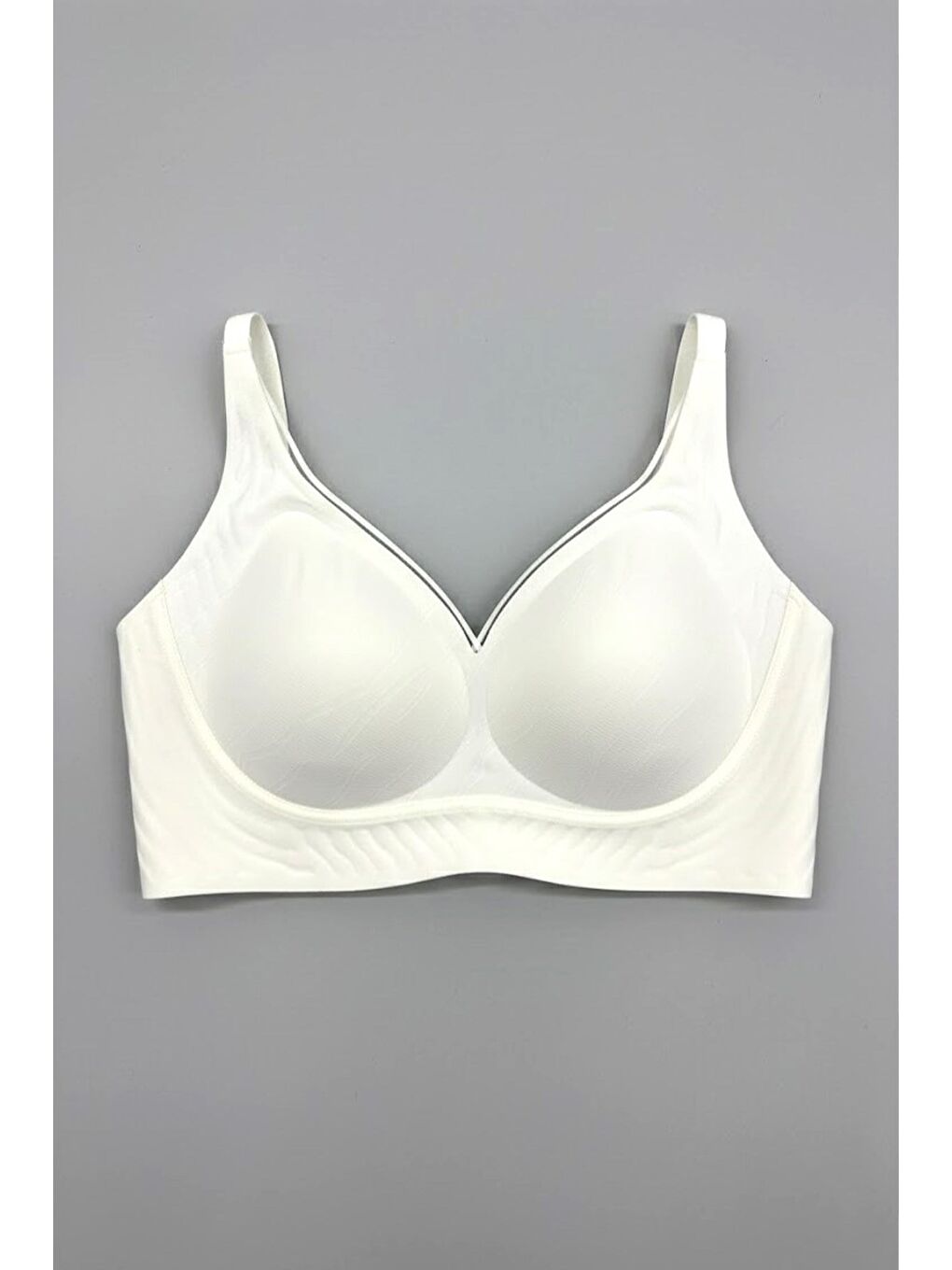 Balensiz Dikişsiz Lazer Çıkarılabilir Pedli Sütyen C26220 Ekru