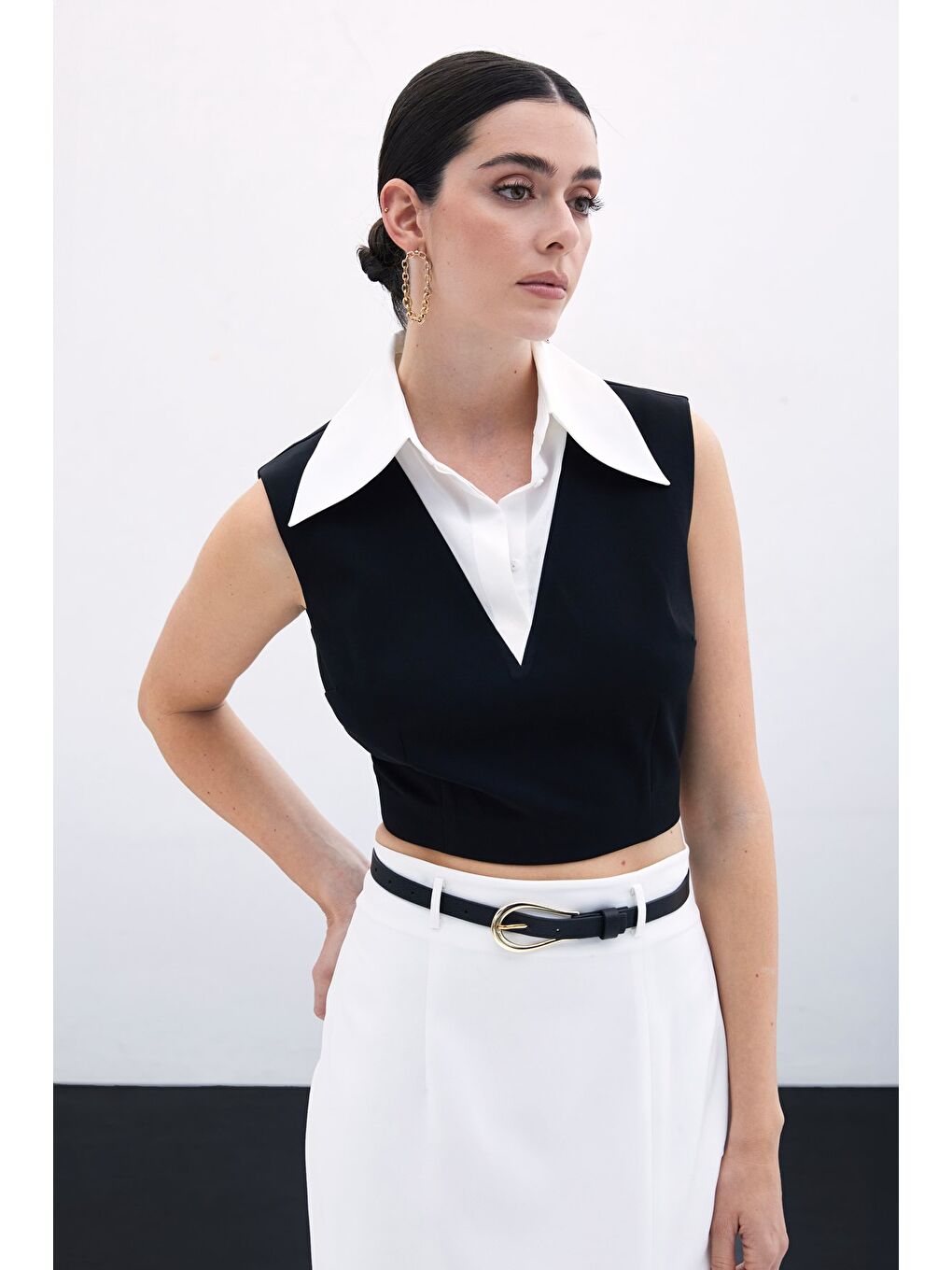 Gömlek Yaka Kısa Bluz - Siyah-3