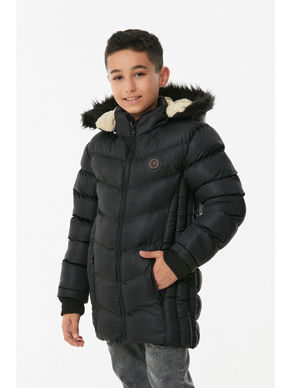 Siyah Kapüşonu Kürklü Erkek Çocuk Şişme Mont-3