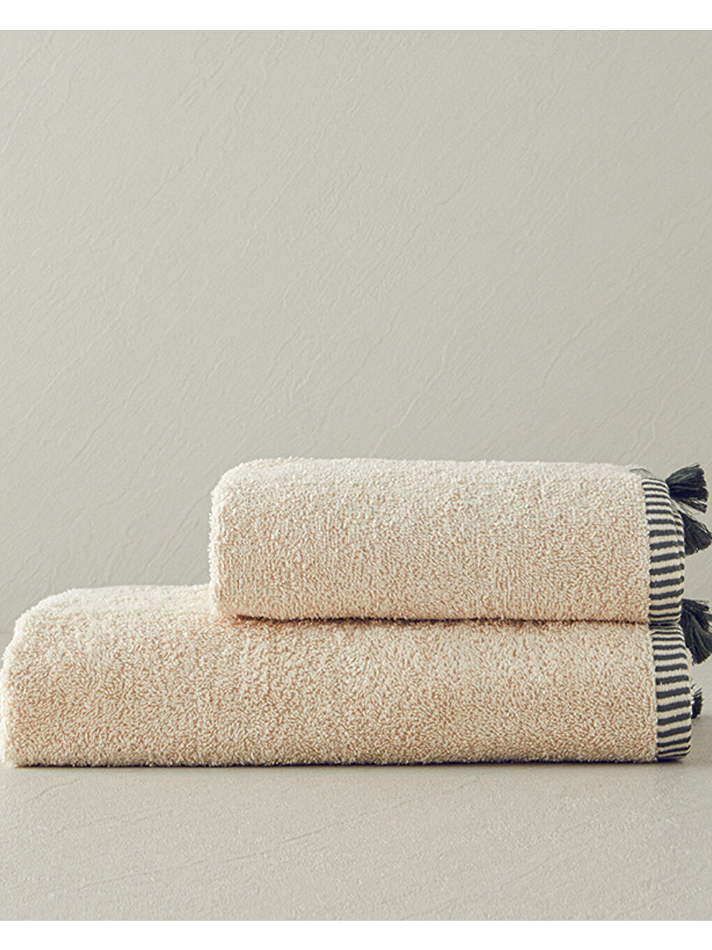 Colorful Lines Pamuklu Püsküllü El Havlusu Açık Bej-Yeşil-1