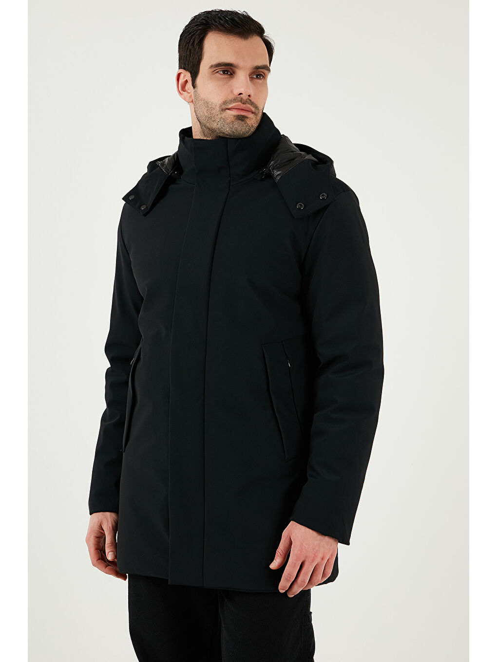Siyah Regular Fit Çıkarılabilir Kapüşonlu Erkek Mont 497SENATOR-3