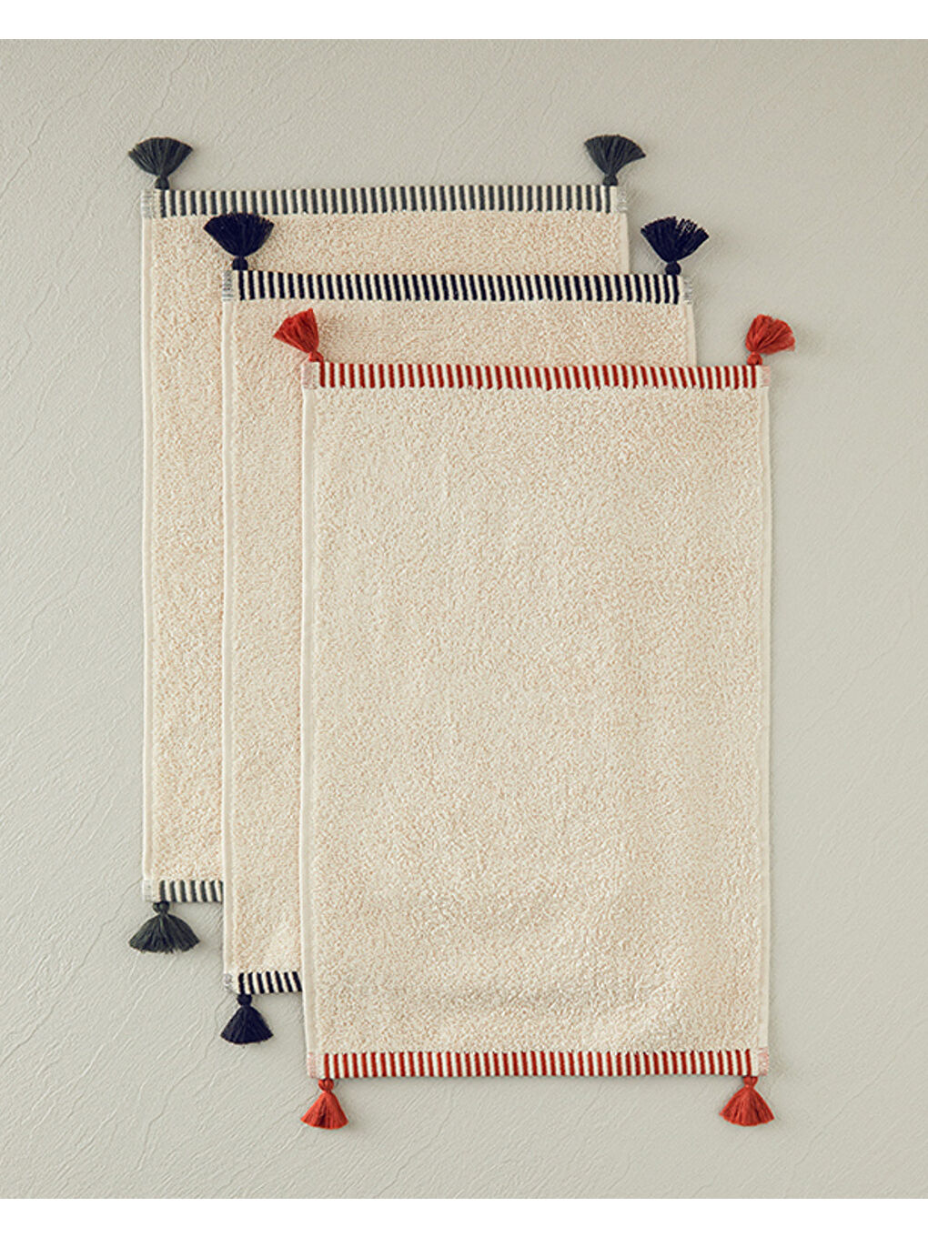 Colorful Lines Pamuklu Püsküllü El Havlusu Açık Bej-Yeşil-2