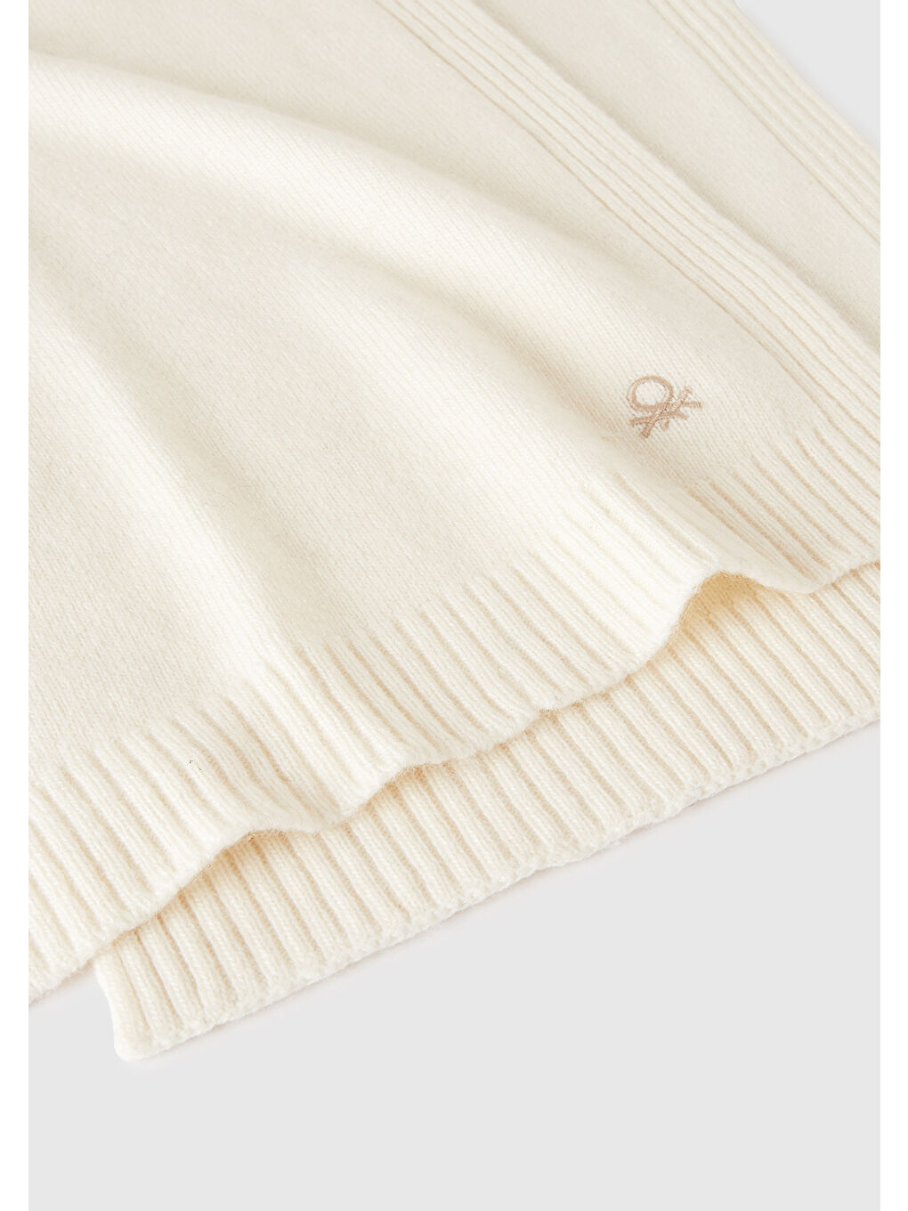 Ekru Kadın Krem Yün ve Kaşmir Karışımlı Logo Detaylı Ribanalı Atkı-1
