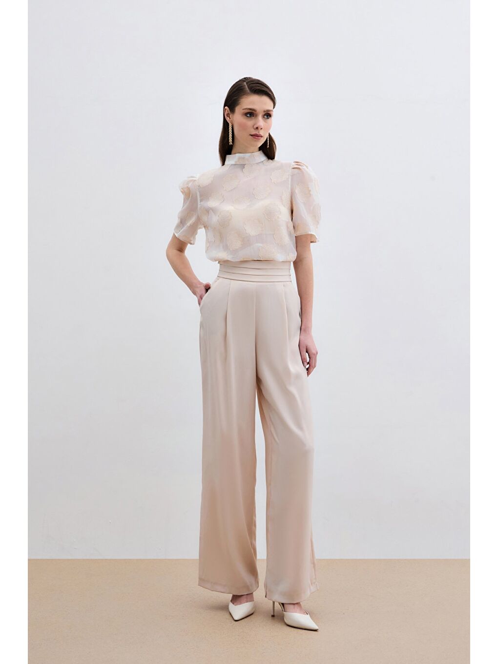 Organze Kısa Kol Bluz - Bej-1