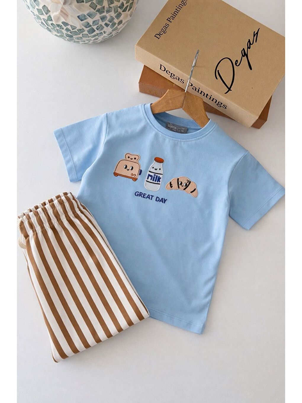 Karışık Erkek Çocuk Pamuklu Mavi Baskılı Tişört Çizgili Kapri Eşofman Takım - Bej Kahve-4
