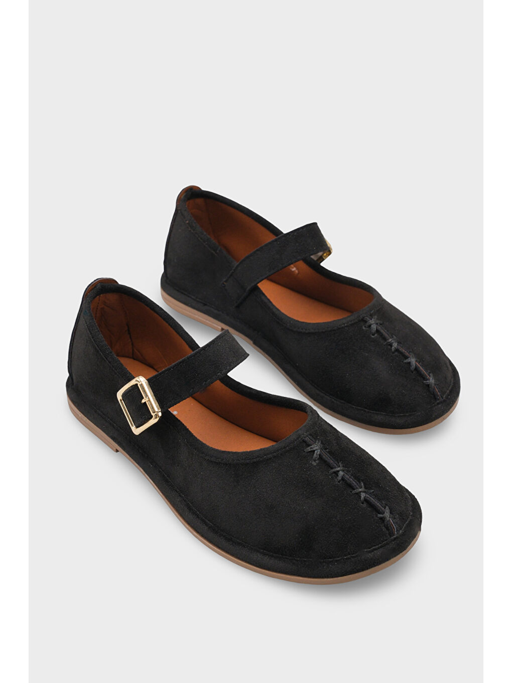 Siyah Lauretta Kenarı Sargılı Tokalı Babet-1