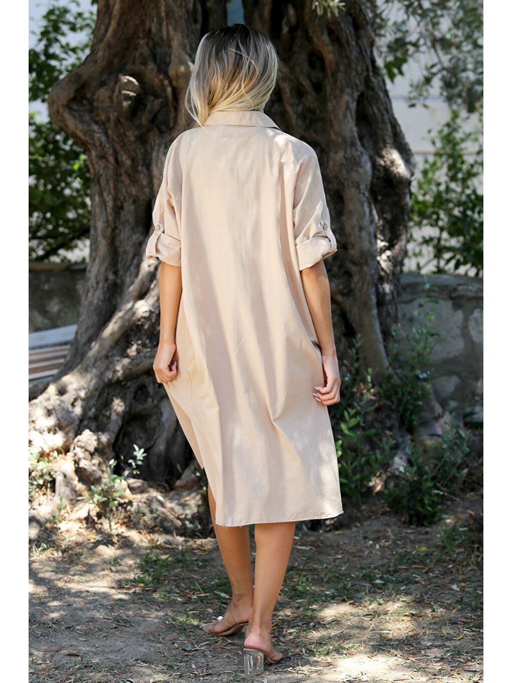 Koyu Bej Gömlek Yaka Düğmeli 3/4 Kol Pullu Cepli Yırtmaçlı Dokuma Casual Elbise-7