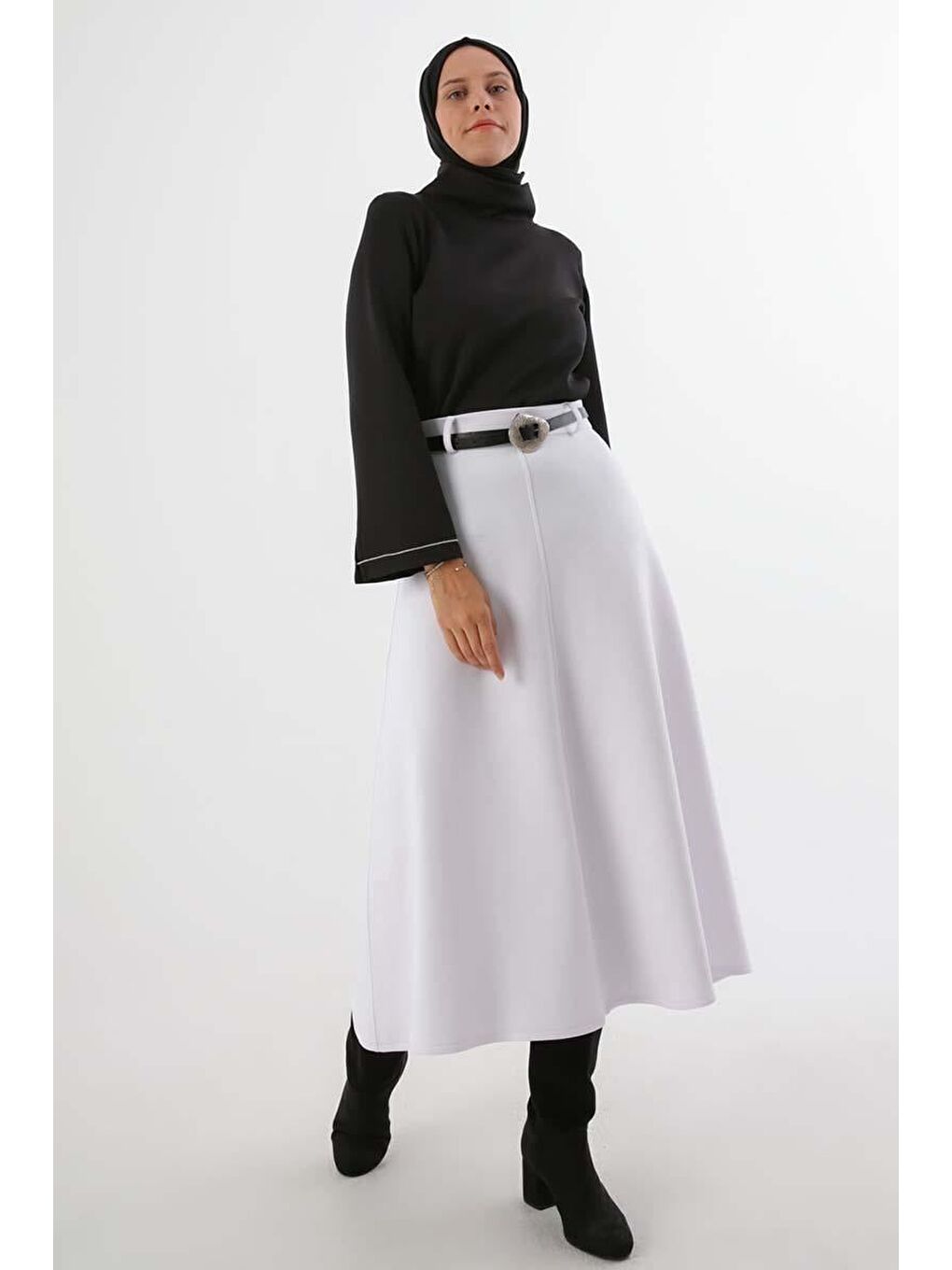 Beyaz-Kemerli Scuba Çan Etek