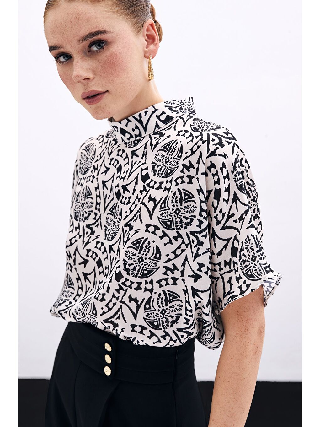 Kısa Kol Desenli Bluz - Ekru-3