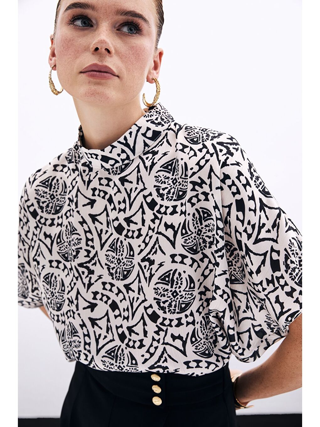 Kısa Kol Desenli Bluz - Ekru-4