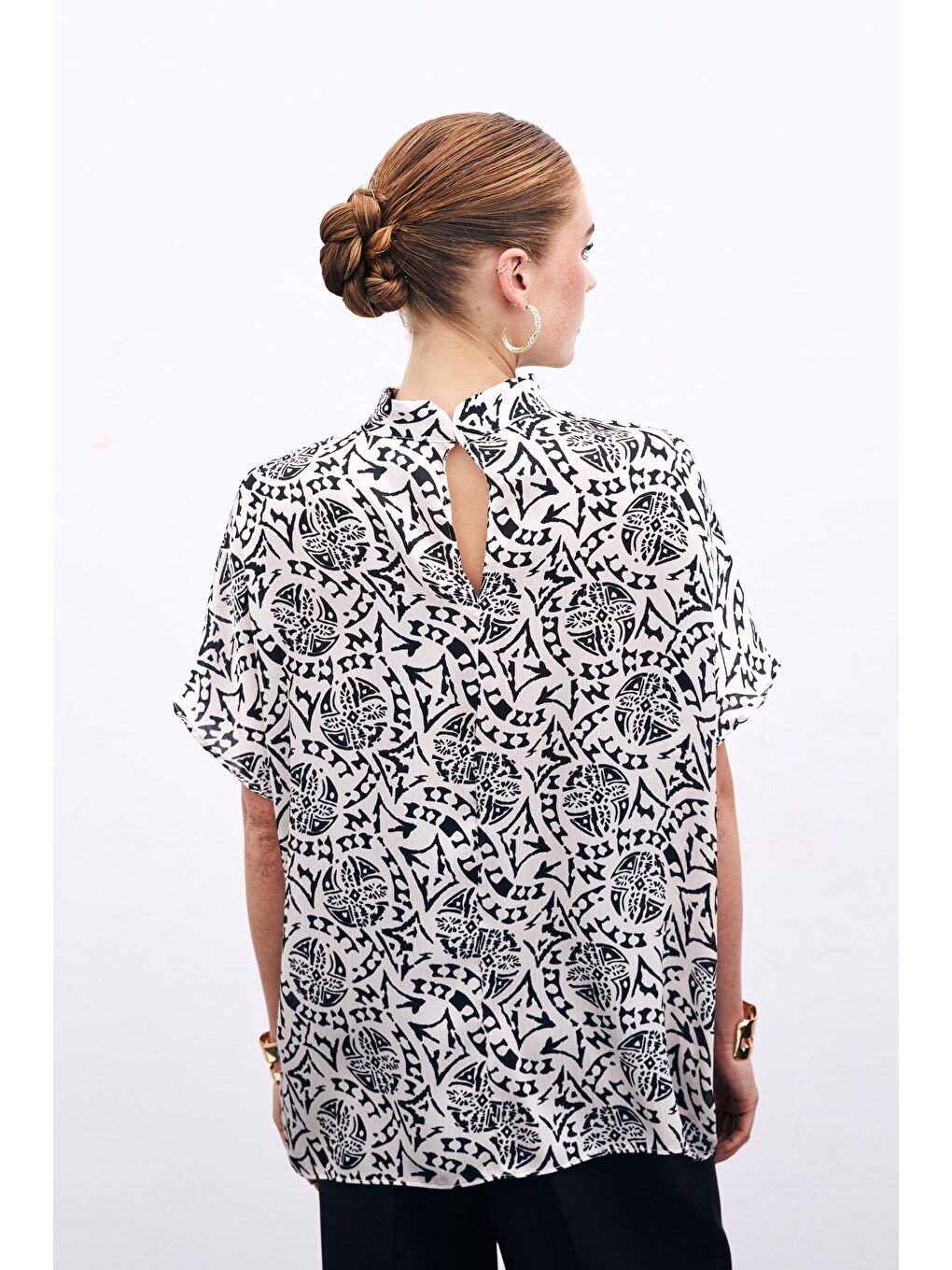 Kısa Kol Desenli Bluz - Ekru-5