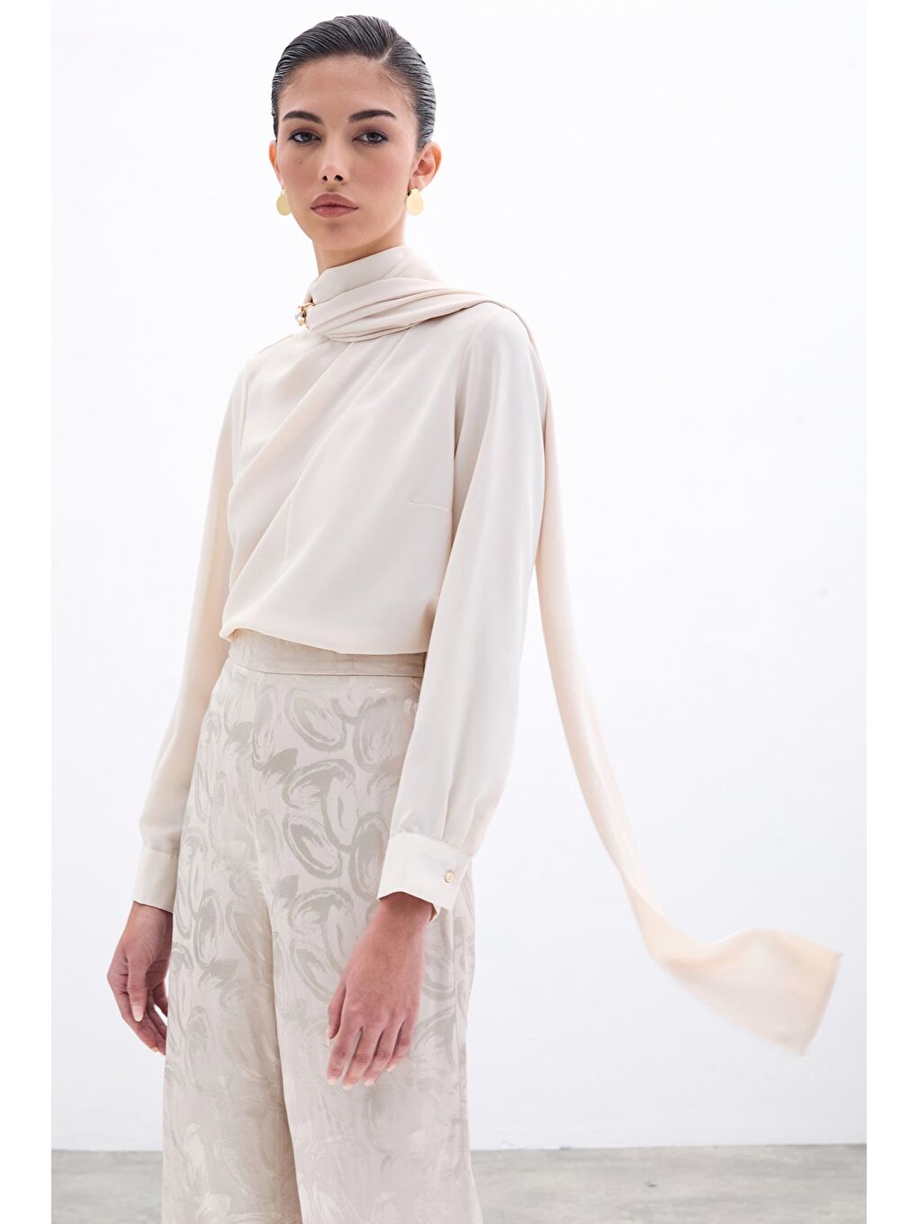 Şal Detaylı Bluz - Bej-5