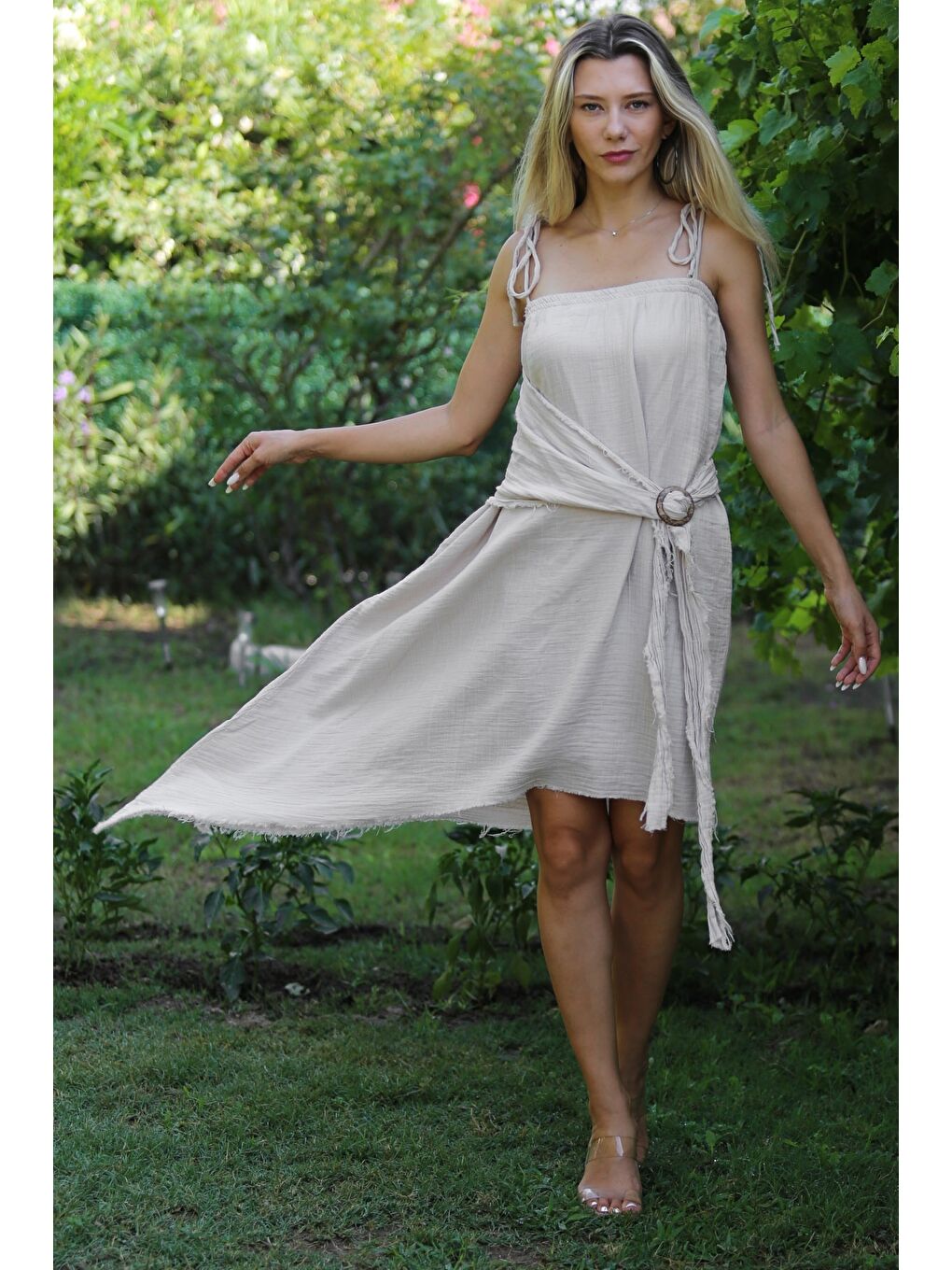 Bej Askılı Yıkamalı Tokalı Dokuma Asimetrik Casual Pamuk Elbise-1